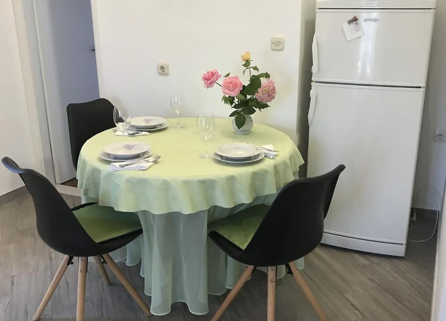 Apartments Mevi Trogir 0*,